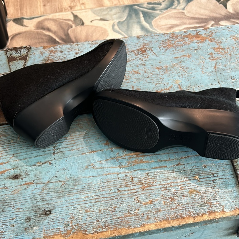 Black Women's Ankle Boots - Picture 6 of 6